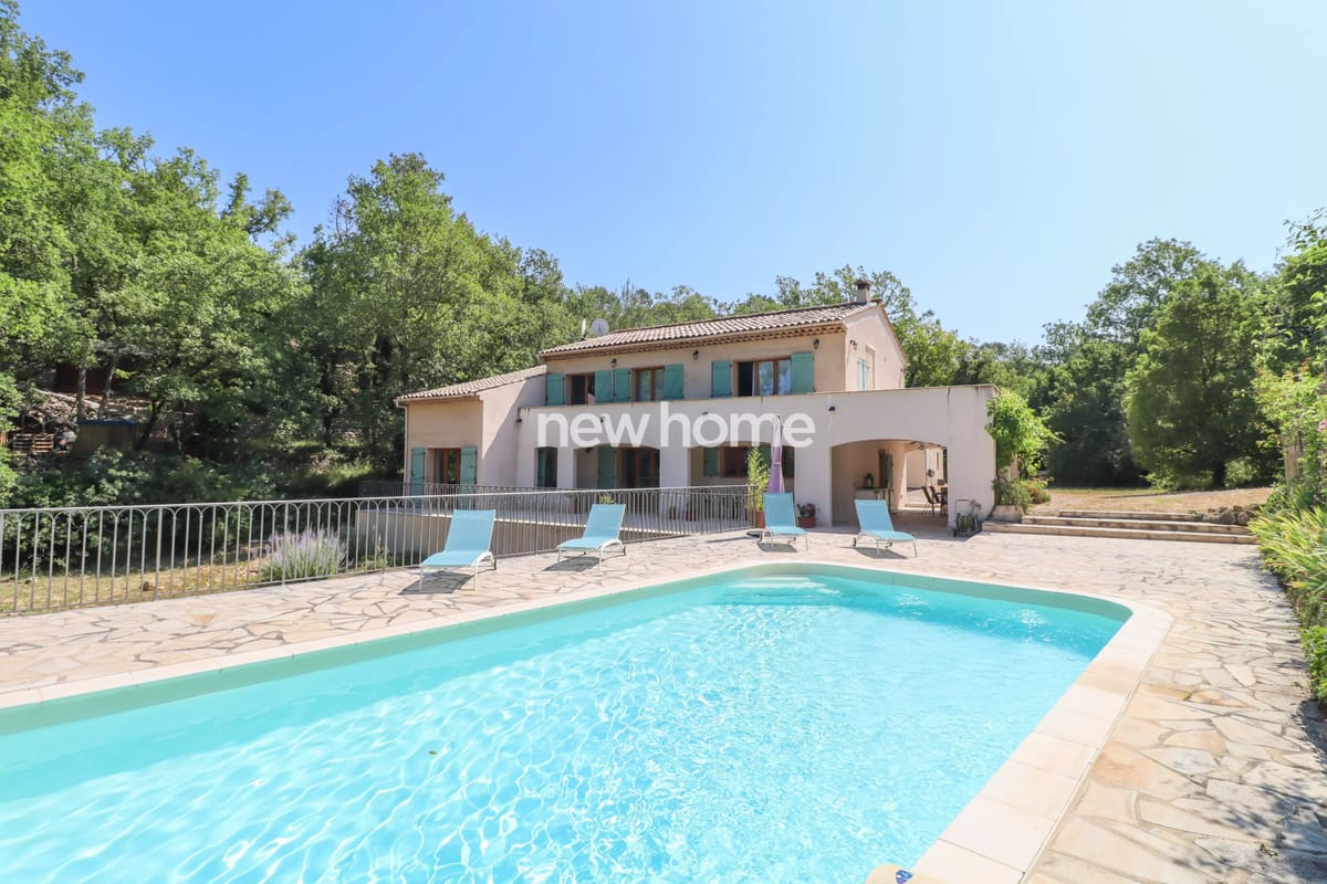 Maison 8p à Saint-Paul-en-Forêt
