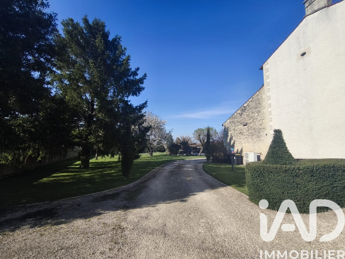 Maison 8p à Fors