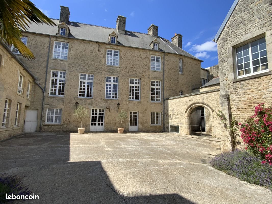 Maison 11p à Valognes